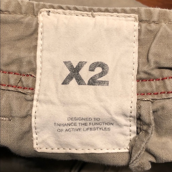 Men’s khaki cargo shorts - Picture 4 of 5